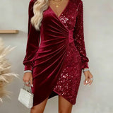 Vera | Cute Dress with Christmas Motifs